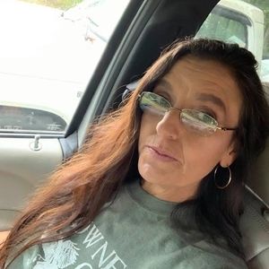 Meet your Posher, Joyce